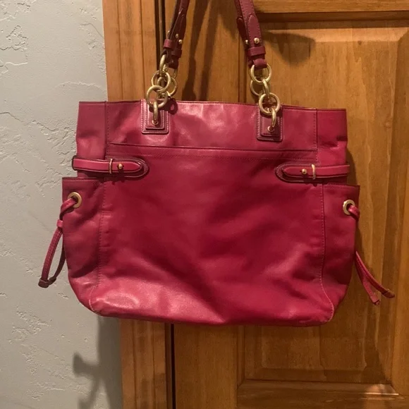 Coach purse - Picture 3 of 8